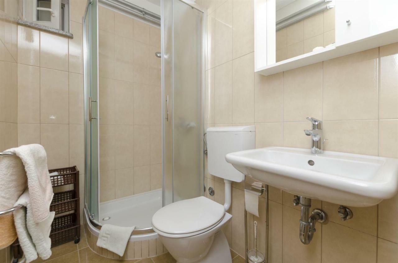 Apartments Karmela Primošten Dış mekan fotoğraf